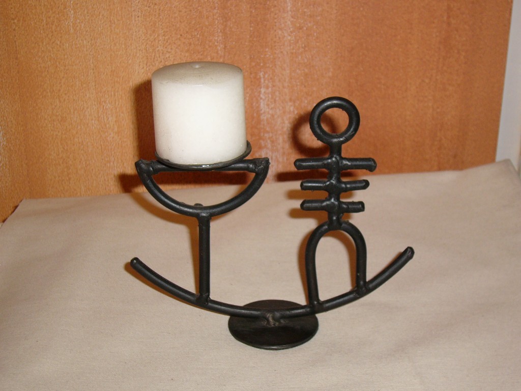 Candelabros hierro - Reformes de pisos en Barcelona y todo España.